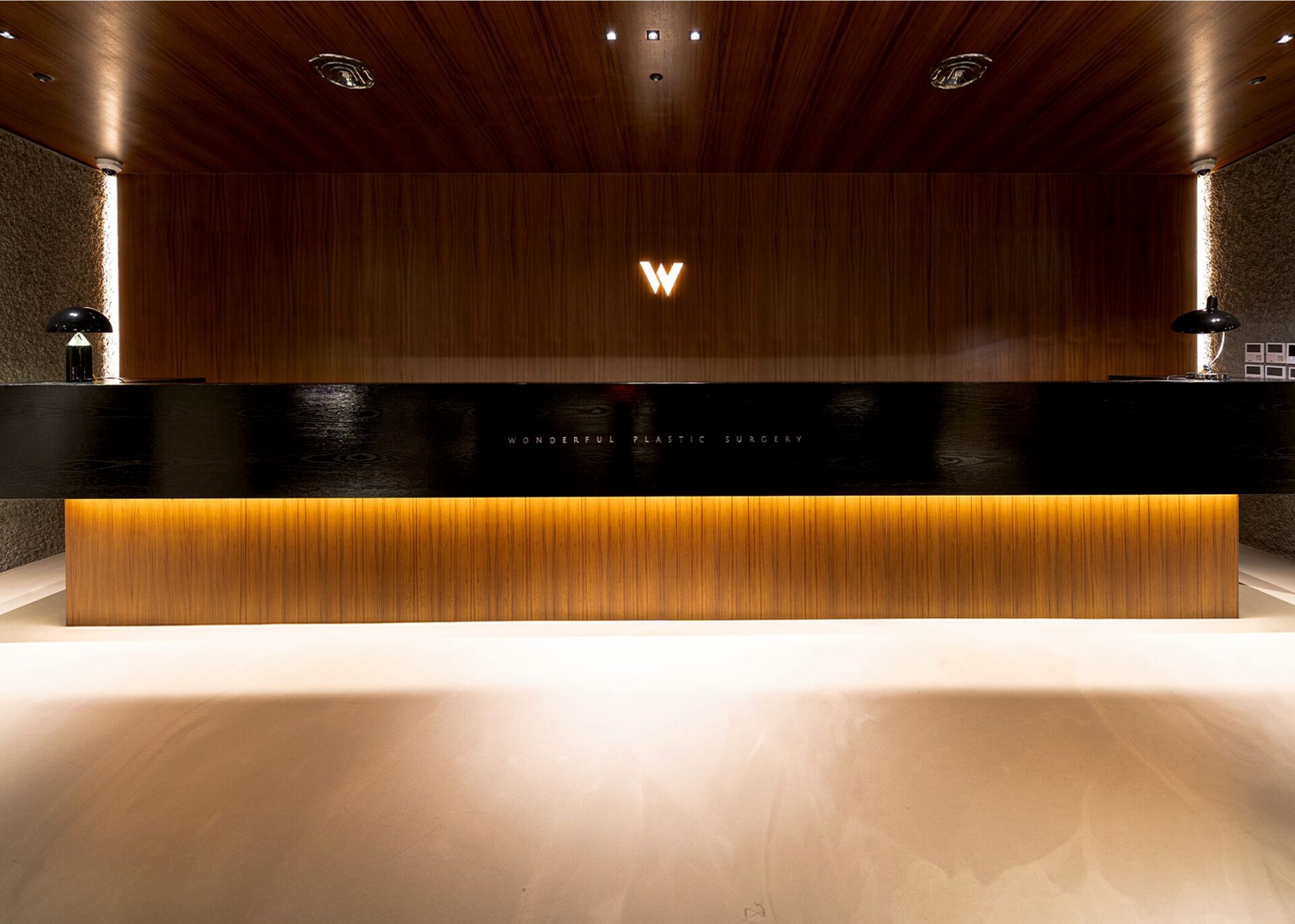 ワンダフル美容外科｜江南（カンナム）